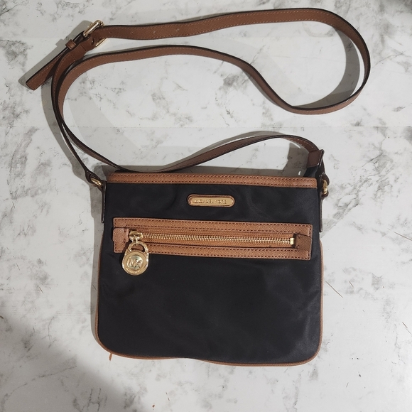 Michael Kors Kempton Small Black And Tan Gold Crossbody Bag - Picture 1 of 5